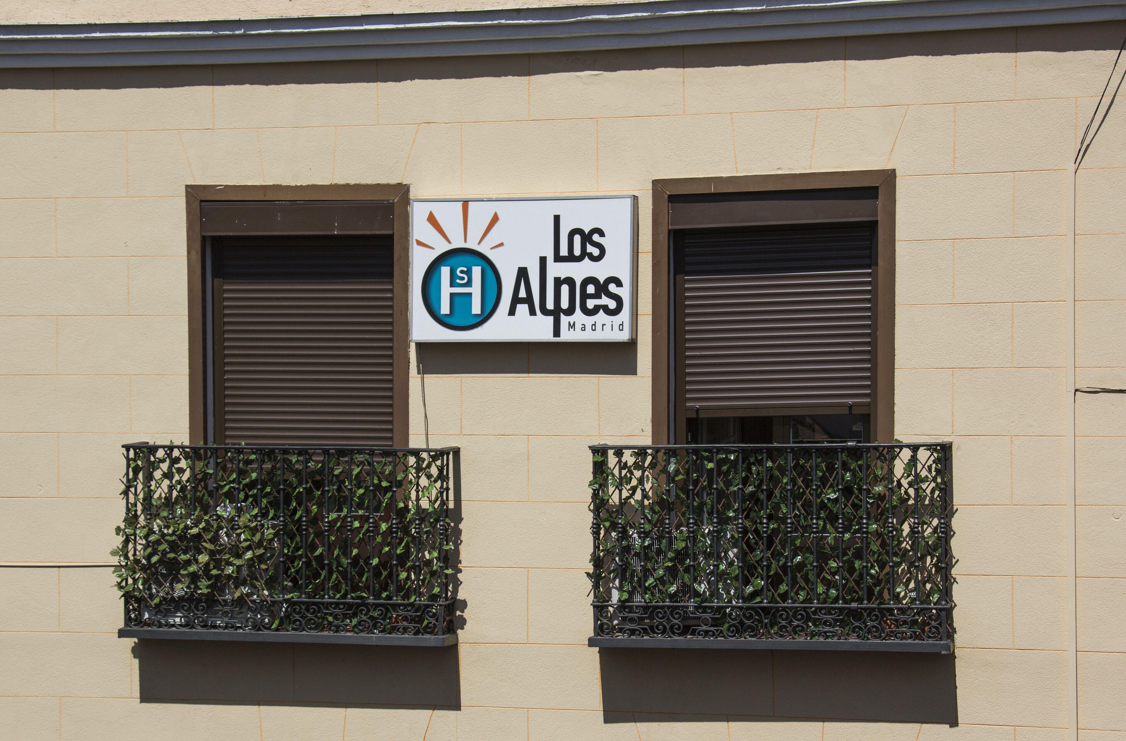 Hostal Los Alpes — Photos 1